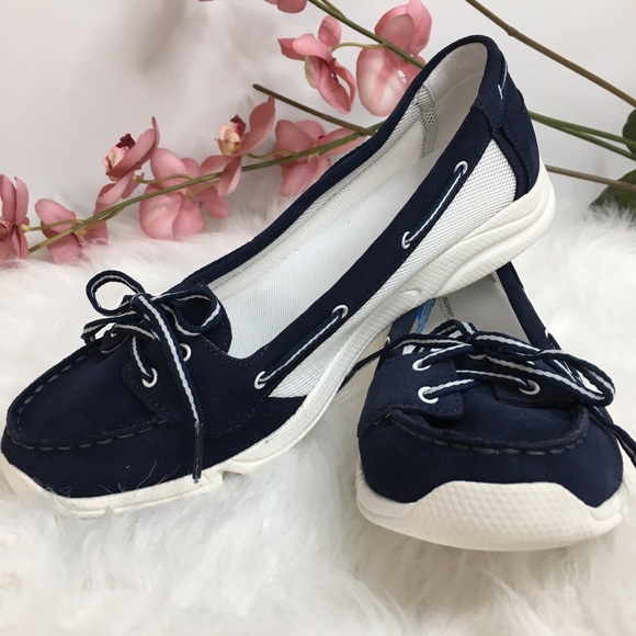 rockport nursing shoes